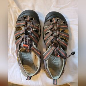 Keen sandals, women's size 11